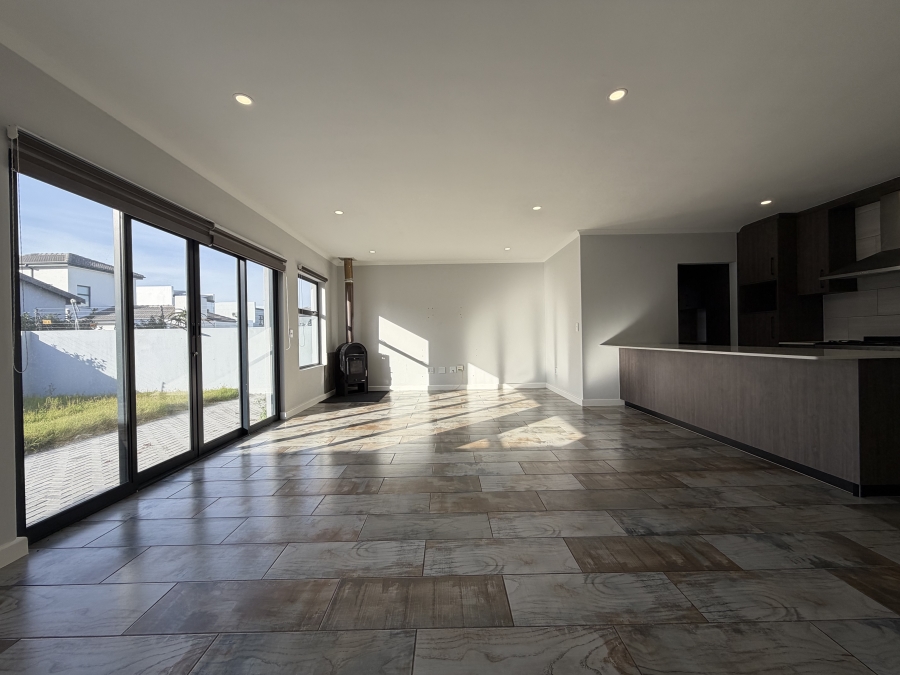 3 Bedroom Property for Sale in Sandown Western Cape